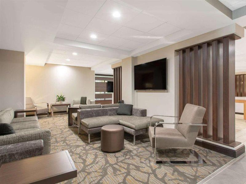 La Quinta Inn & Suites By Wyndham Mooresville Bagian luar foto