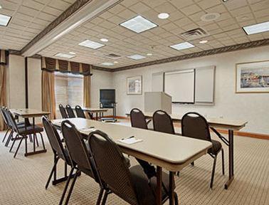 La Quinta Inn & Suites By Wyndham Mooresville Fasilitas foto